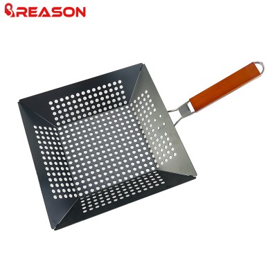 2020 Hot Sale Non Stick Grill Wok Barbecue Grill Vegetable basket With hardwood handle